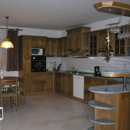 فندق مبيت وإفطار Karibu